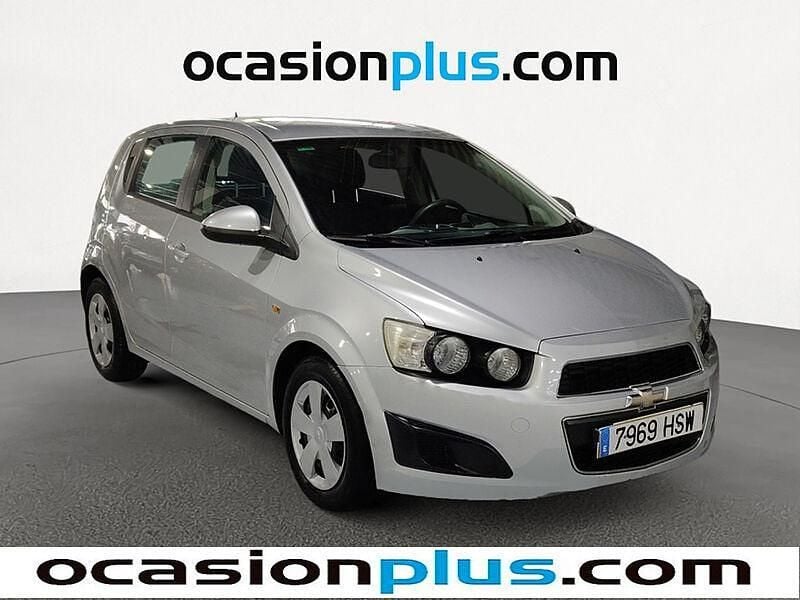 Usado Chevrolet Aveo LT 95 CV (69 kW) 2013 Gris plata Utilitario