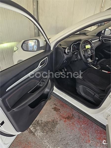 Usado MG ZS Comfort 106 CV (77 kW) 2022 Blanco SUV
