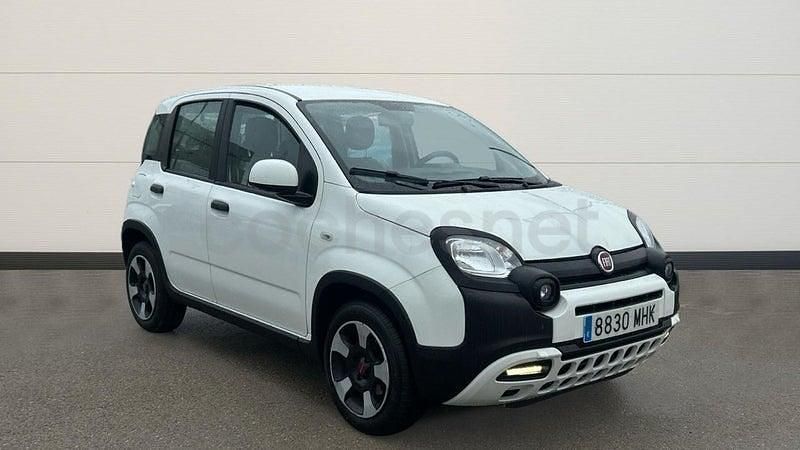 Usado Fiat Panda Cross Cross 70 CV (51 kW) 2023 Blanco Utilitario