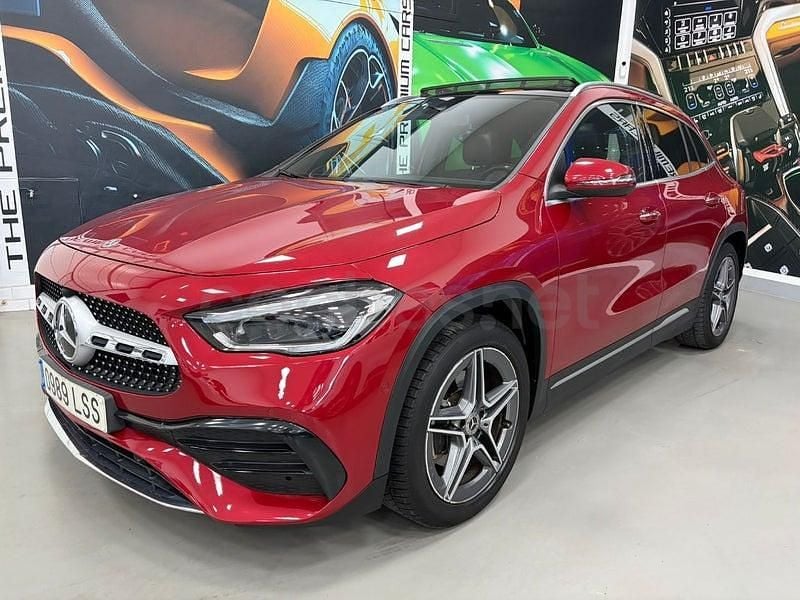 Usado Mercedes GLA200 163 CV (119 kW) 2022 Granate SUV