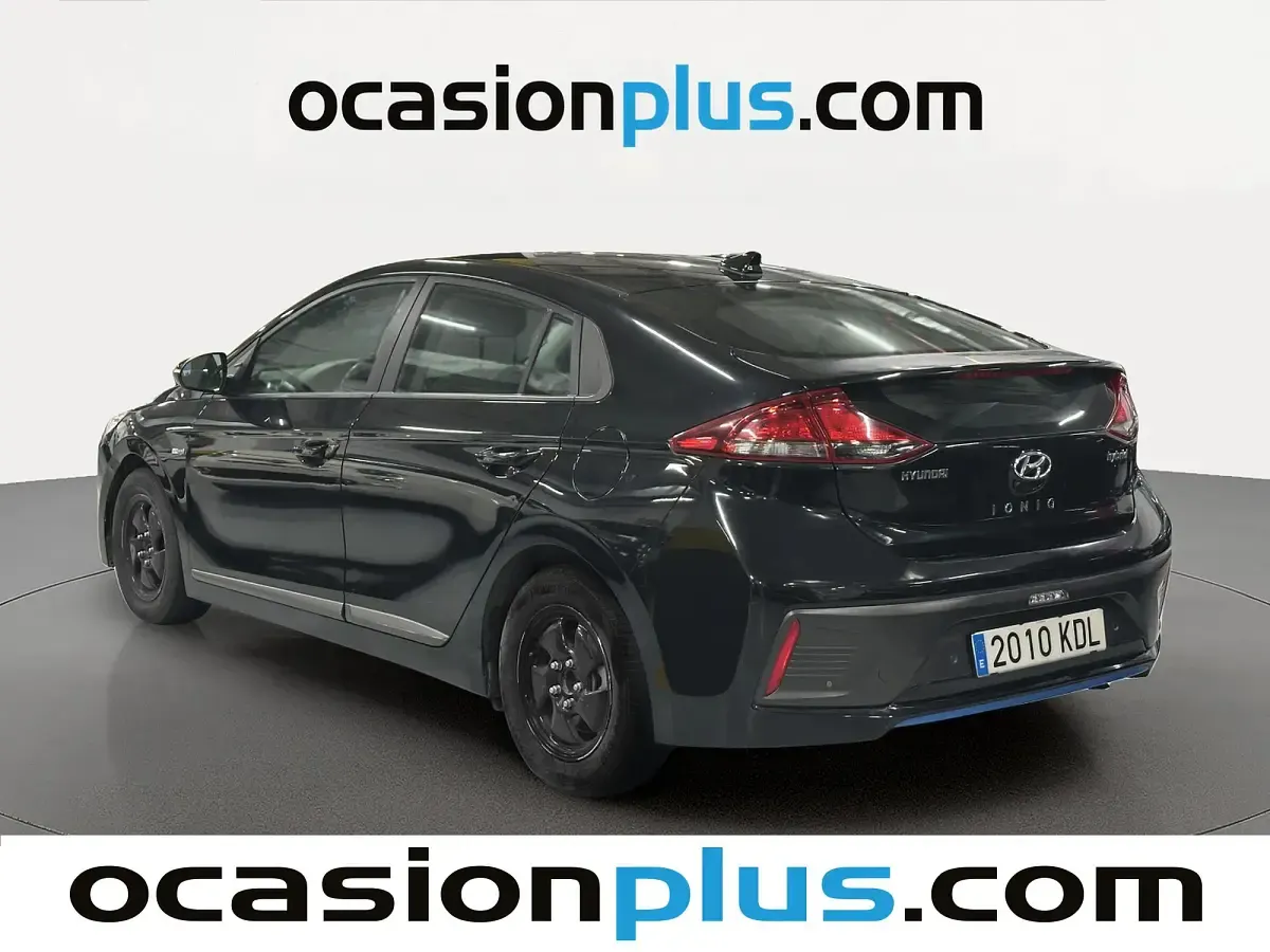 Usado Hyundai Ioniq 141 CV (103 kW) 2017 Negro Utilitario