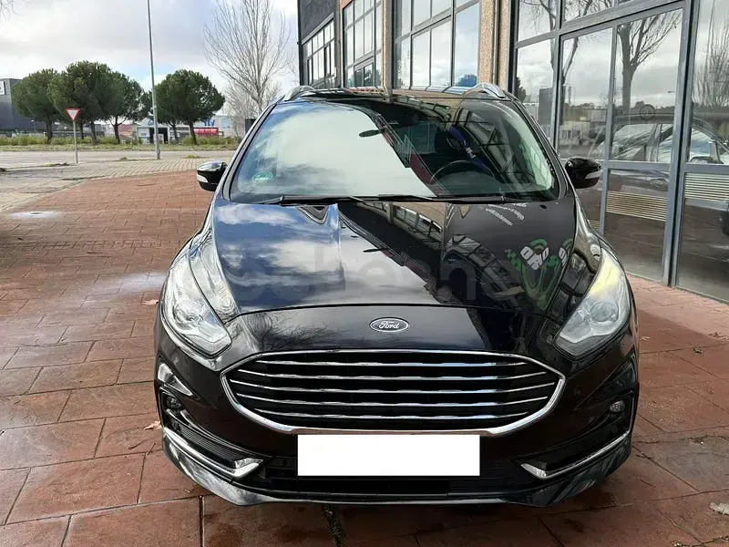 Usado Ford S-MAX Titanium 190 CV (139 kW) 2021 Negro Monovolumen