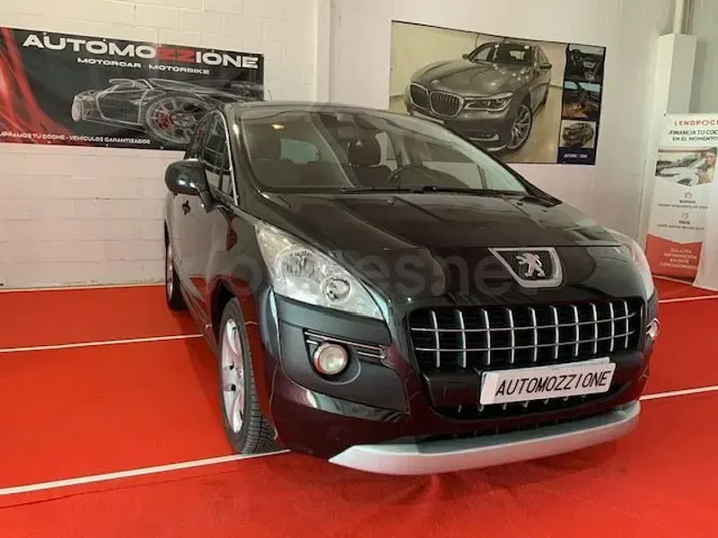 Usado Peugeot 3008 Premium 110 CV (80 kW) 2009 Negro Familiar