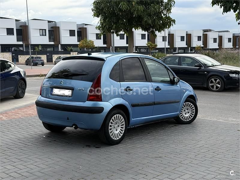 Usado Citroën C3 Exclusive 92 CV (67 kW) 2004 Azul Berlina