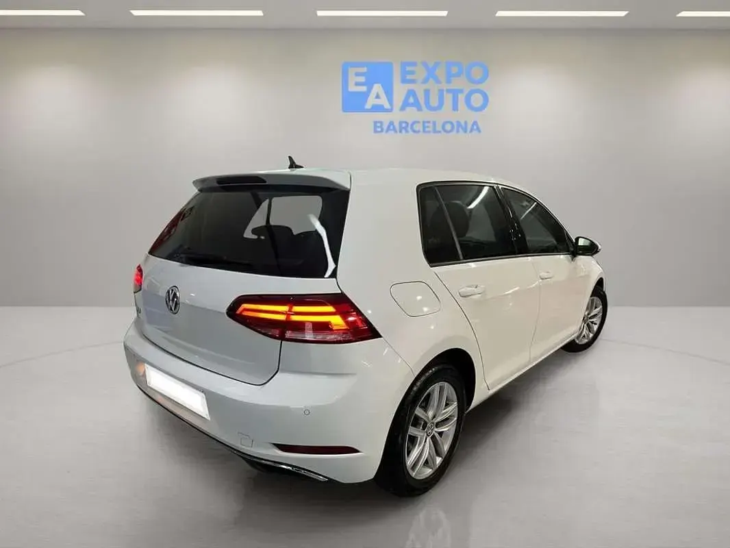 Usado VW Golf VII Advance 125 CV (91 kW) 2017 Blanco Utilitario