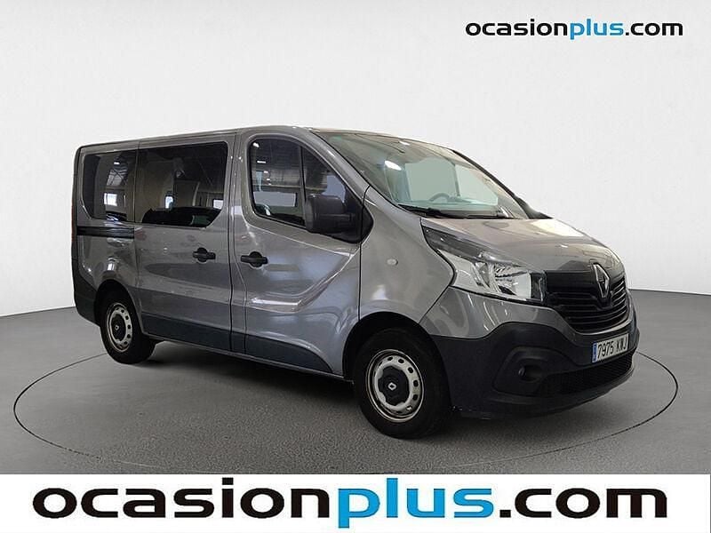 Usado Renault Trafic 120 CV (88 kW) 2019 Gris Monovolumen