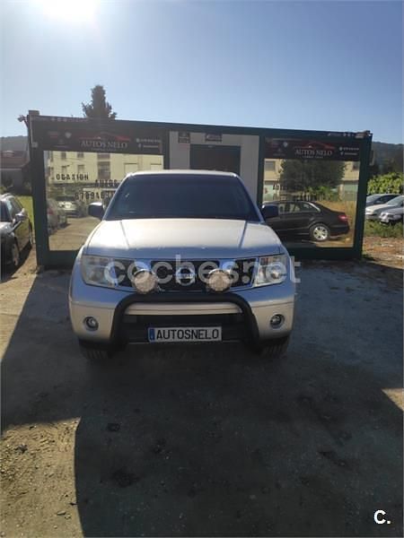 Gris / plata Usado 2009 Nissan Pathfinder Platinum SUV | 13.900 € (Precio justo) - Imagen 1/4