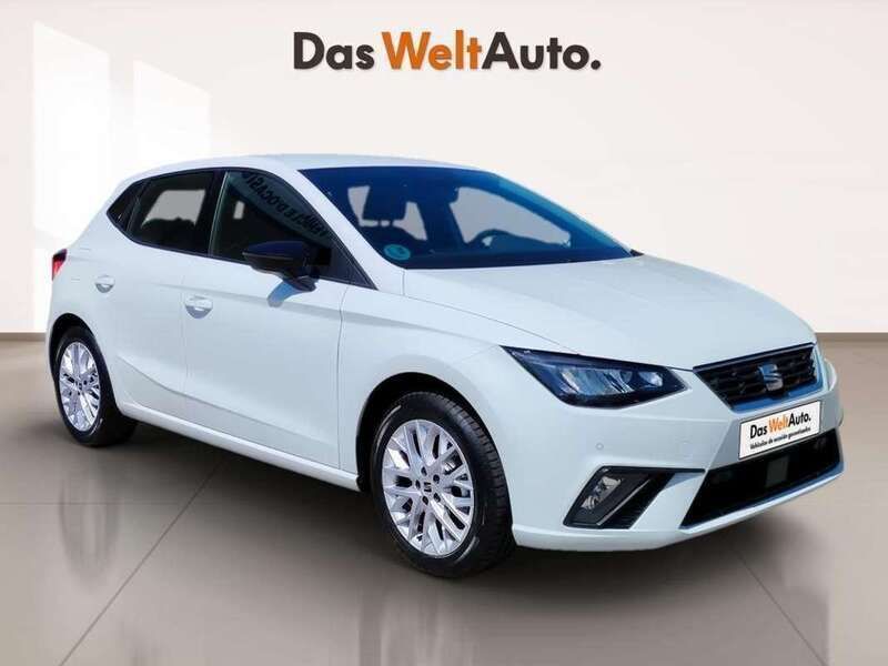 Blanco Usado 2024 Seat Ibiza FR Utilitario | 16.900 € (Precio justo) - Imagen 1/4