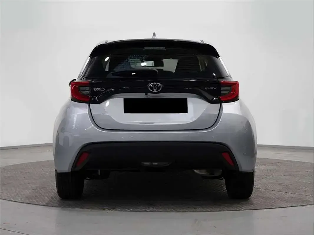 Usado Toyota Yaris Active 116 CV (85 kW) 2024 Utilitario