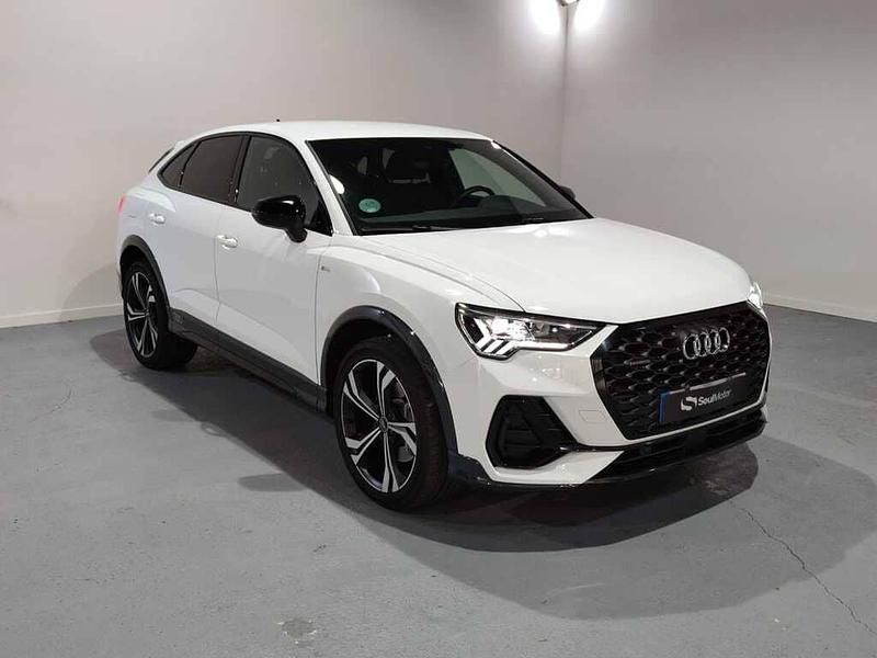 Blanco Usado 2024 Audi Q3 Sportback Sport SUV | 44.899 € (Un poco caro) - Imagen 1/4