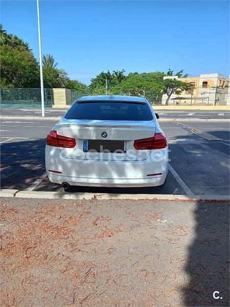 Usado BMW 318 136 HP (100 kW) 2019 Branco Sedan