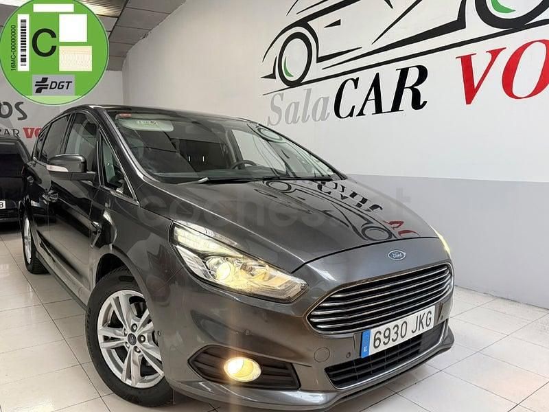 Usado Ford S-MAX Titanium 150 CV (110 kW) 2015 Gris / plata Monovolumen
