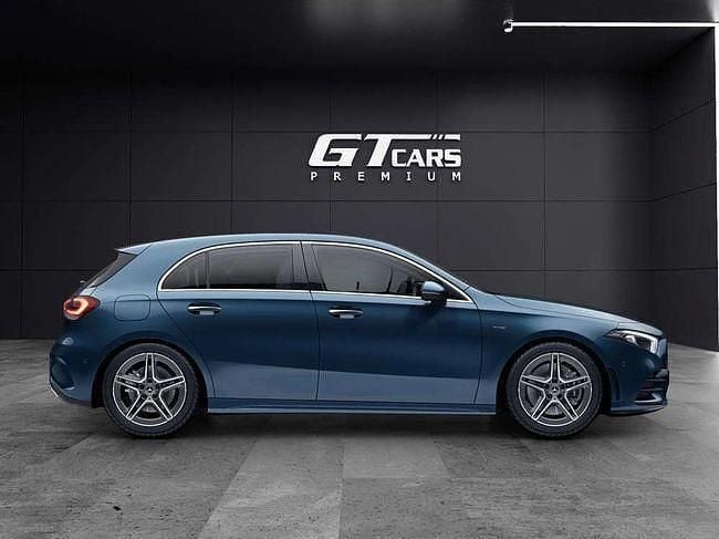 Usado Mercedes A250 AMG 218 CV (160 kW) 2022 Azul Berlina