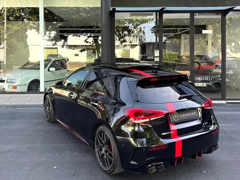 Usado Mercedes A45 AMG 421 CV (309 kW) 2022 Negro Utilitario
