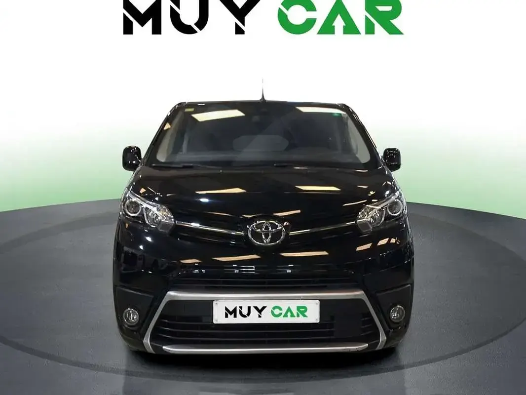 Usado Toyota Proace Advance 145 CV (106 kW) 2022 Negro Monovolumen