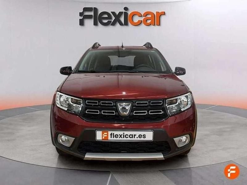 Usado Dacia Sandero Essentiel 90 CV (66 kW) 2019 Burdeos Utilitario
