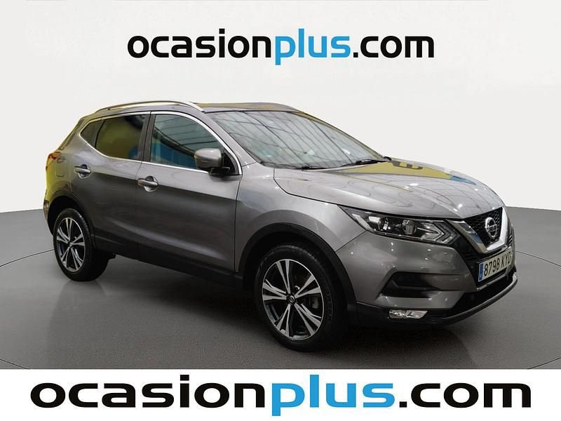 Usado Nissan Qashqai Acenta 140 CV (102 kW) 2019 Gris SUV