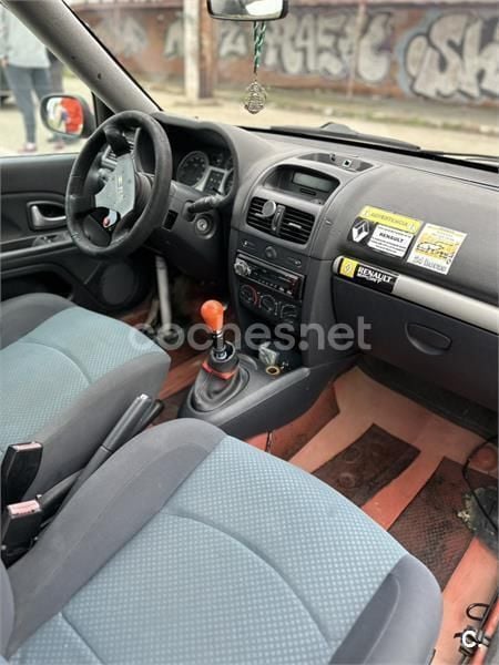 Usado Renault Clio II 182 CV (133 kW) 2004 Naranja Berlina