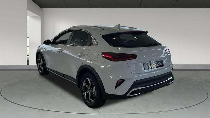 Usado Kia XCeed 101 CV (74 kW) 2024 Blanco SUV