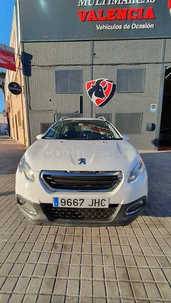 Usado Peugeot 2008 Access 82 CV (60 kW) 2015 Blanco SUV