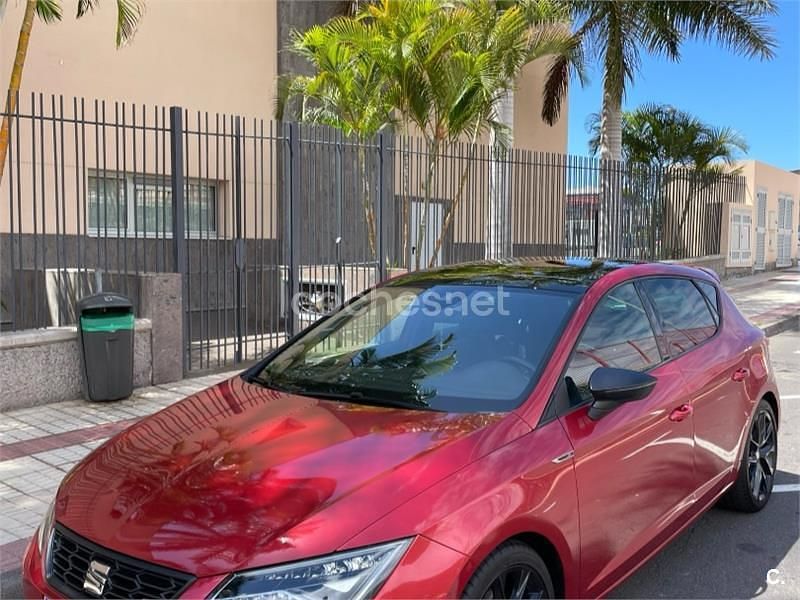 Usado Seat Leon FR 150 CV (110 kW) 2020 Rojo Berlina