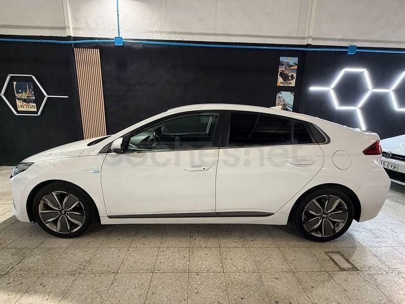 Usado Hyundai Ioniq 141 CV (103 kW) 2017 Blanco Utilitario