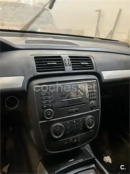 Usado Mercedes R320 224 CV (164 kW) 2008 Gris / plata Familiar