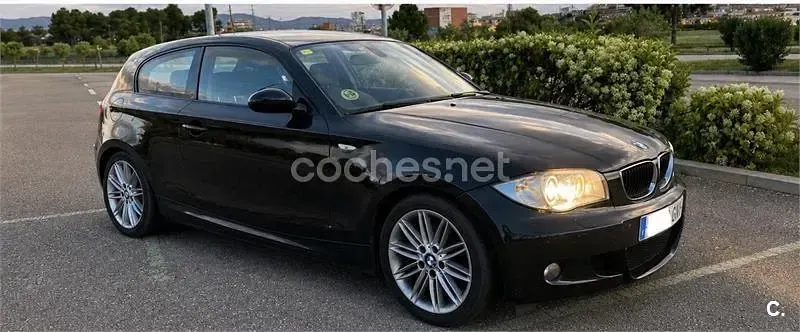 Usado BMW 116 115 CV (84 kW) 2009 Negro Utilitario