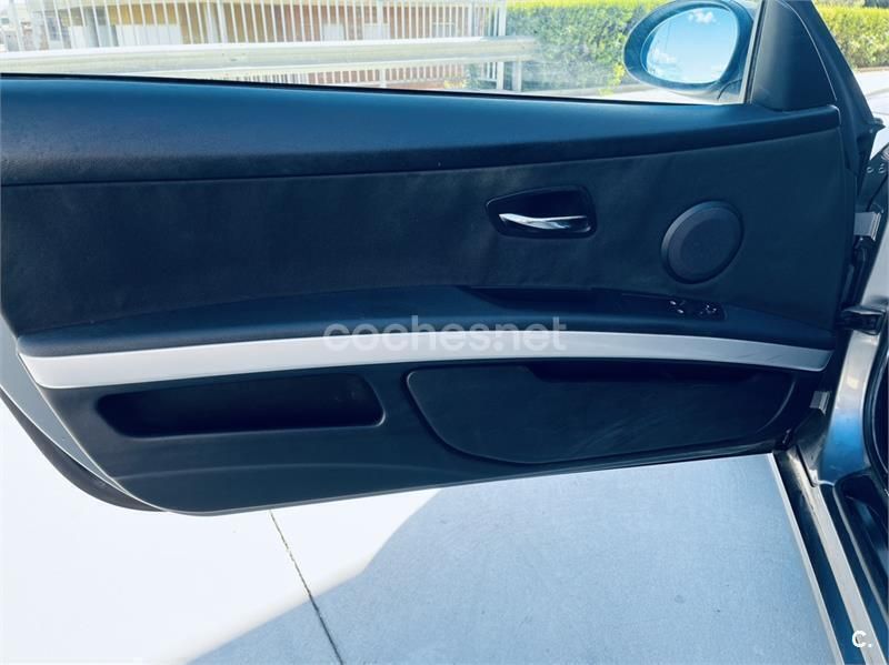 Gris / plata Usado 2007 BMW 320 Coupe | 8400 € (Precio justo) - Imagen 1/2