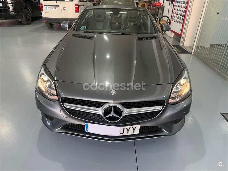 Usado Mercedes SLC200 184 CV (135 kW) 2016 Gris / plata Descapotable