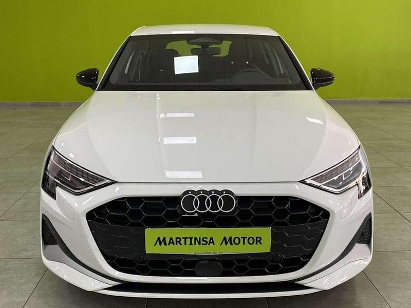 Usado Audi A3 Sportback Advanced 116 CV (85 kW) 2025 Blanco Utilitario