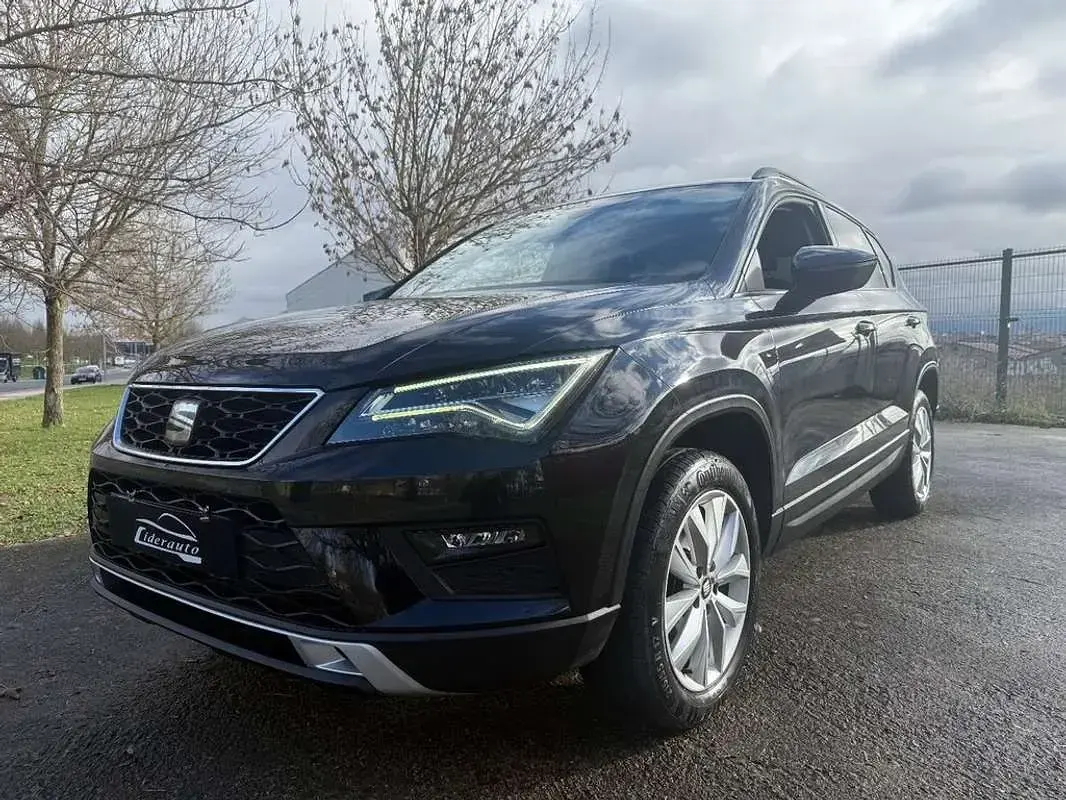 Usado Seat Ateca Style 150 CV (110 kW) 2019 Negro SUV