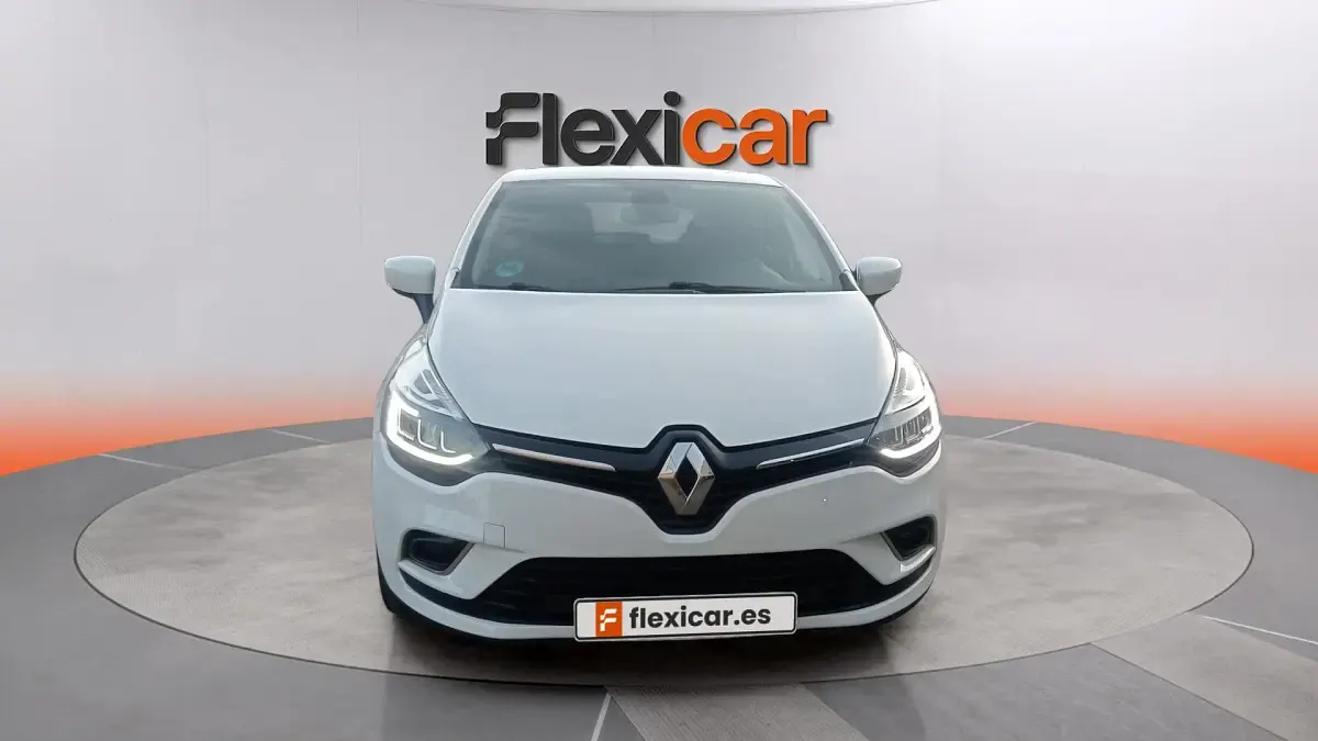 Usado Renault Clio IV Zen 90 CV (66 kW) 2019 Blanco Berlina