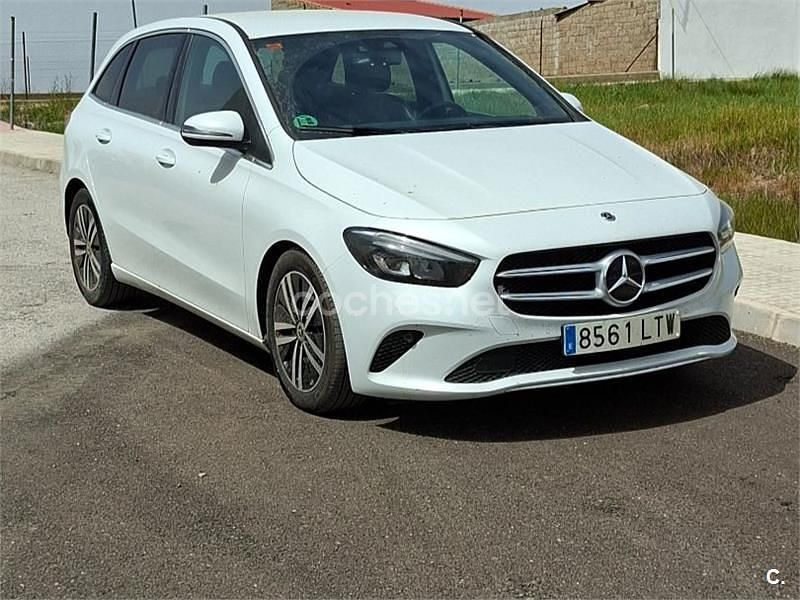 Usado Mercedes B180 116 CV (85 kW) 2021 Blanco Monovolumen