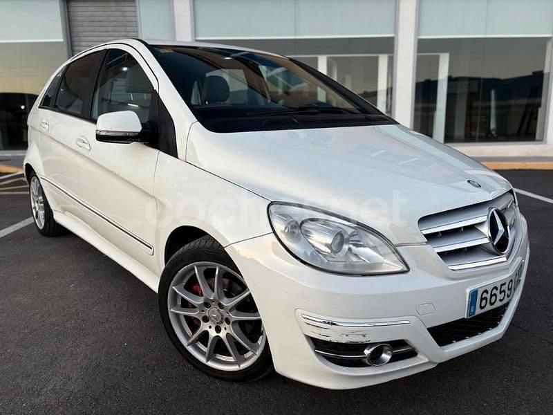 Blanco Usado 2010 Mercedes B180 Monovolumen | 6999 € (Buen precio) - Imagen 1/4