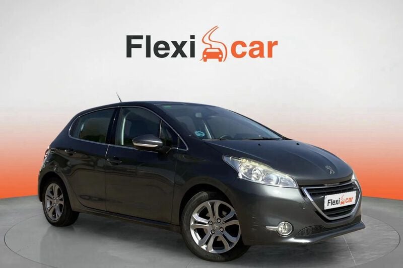 Gris Usado 2015 Peugeot 208 Allure Utilitario | 8290 € (Precio justo) - Imagen 1/4