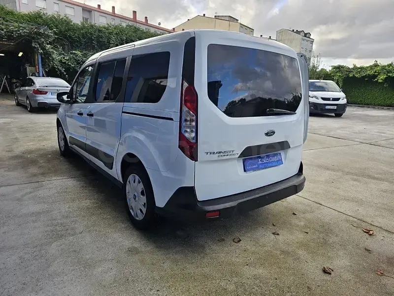 Usado Ford Tourneo Connect Trend 100 CV (73 kW) 2018 Blanco Monovolumen