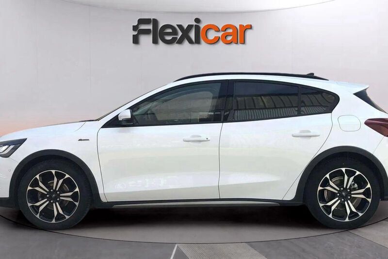 Usado Ford Focus Active 156 CV (114 kW) 2022 Blanco Berlina