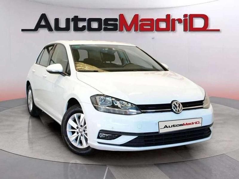 Usado VW Golf VIII 110 CV (80 kW) 2020 Blanco Utilitario