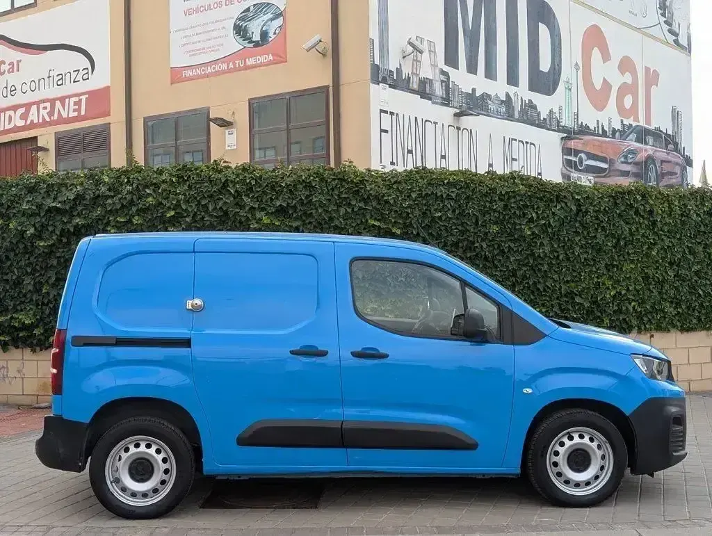 Usado Peugeot Partner Premium 100 CV (73 kW) 2019 Azul Monovolumen