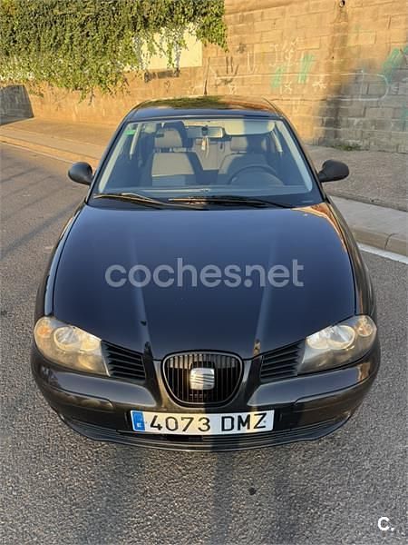 Usado Seat Ibiza Sport 75 CV (55 kW) 2005 Negro Utilitario