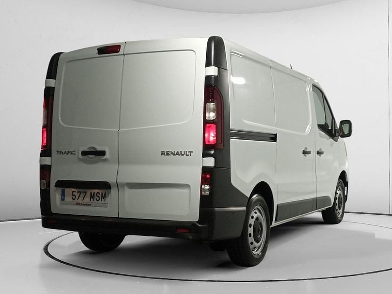 Usado Renault Trafic 131 CV (96 kW) 2024 Blanco Monovolumen