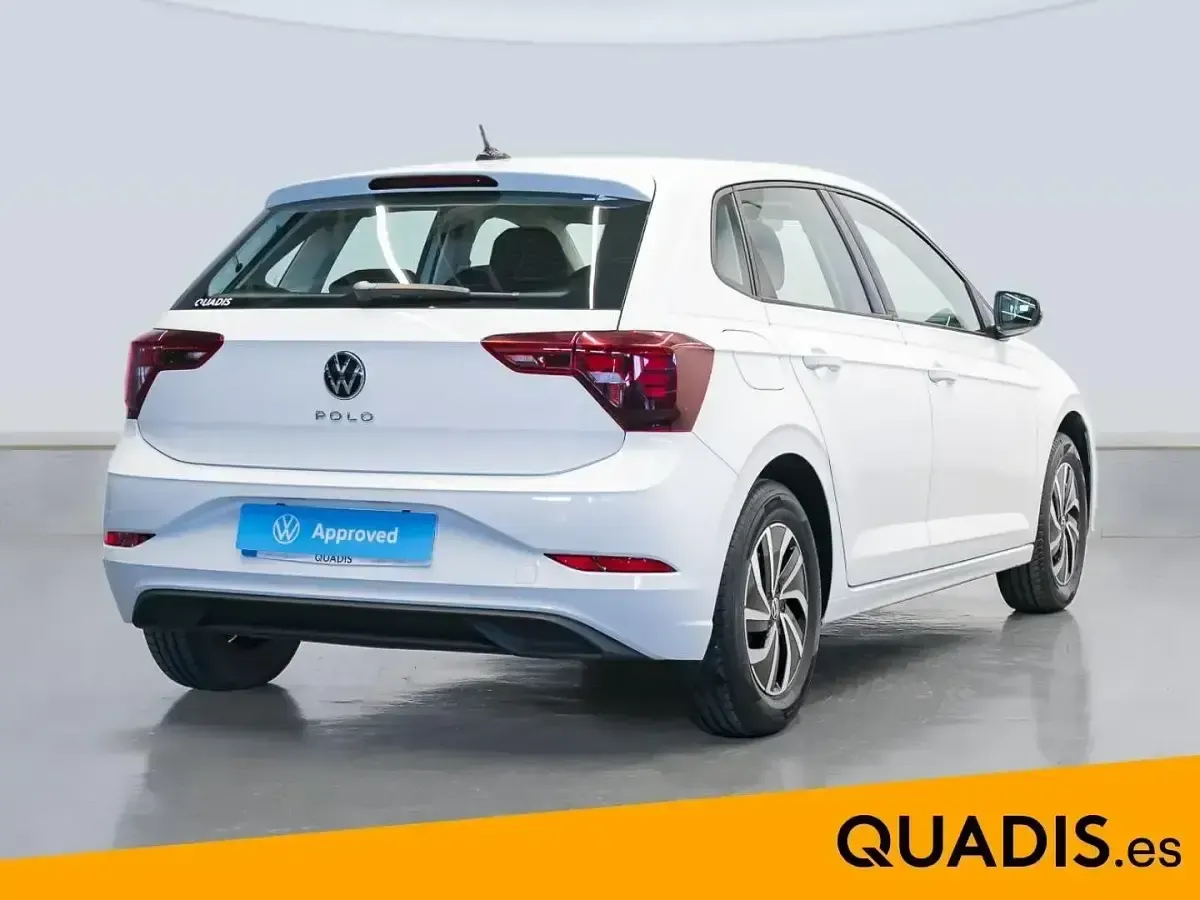 Usado VW Polo Life 95 CV (69 kW) 2023 Blanco Utilitario