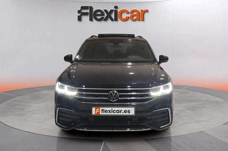 Usado VW Tiguan R-line 245 CV (180 kW) 2022 Negro SUV