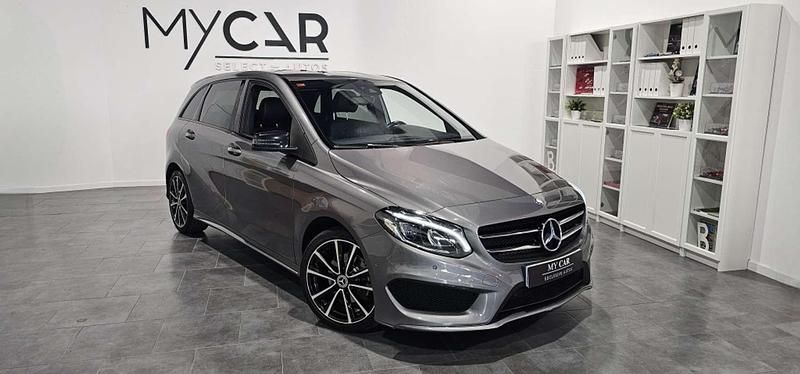 Usado Mercedes B180 109 CV (80 kW) 2016 Gris Monovolumen