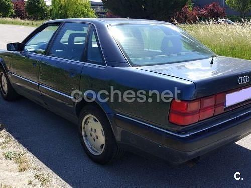 Usado Audi V8 250 CV (183 kW) 1989 Azul Berlina