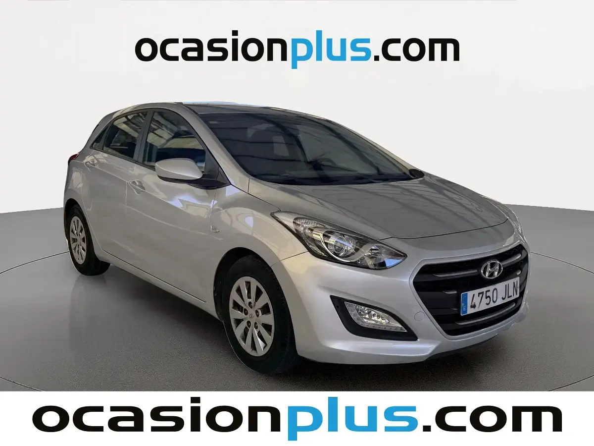 Usado Hyundai i30 101 CV (74 kW) 2016 Gris plata Utilitario