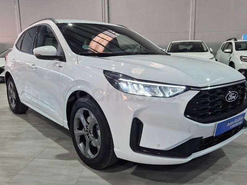 Usado Ford Kuga ST-Line 150 CV (110 kW) 2025 Blanco SUV
