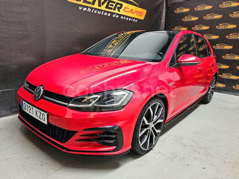 Rojo Usado 2019 VW Golf VII GTD Berlina | 24.500 € (Un poco caro) - Imagen 1/4