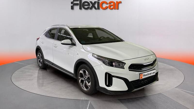 Usado Kia XCeed 120 CV (88 kW) 2023 Blanco SUV